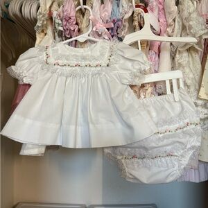 Alexis vintage white lace floral puff sleeve dress/top and bloomers 0-3 months